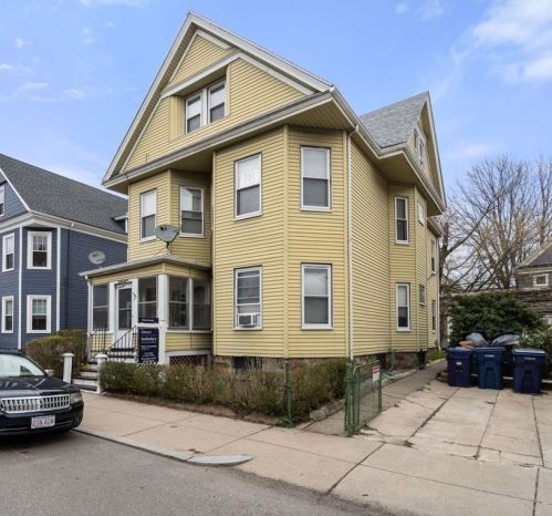 27 Saxton St, Boston, MA