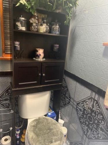 6502 Medford Ave, Milwaukee WI 53218-4837 exterior