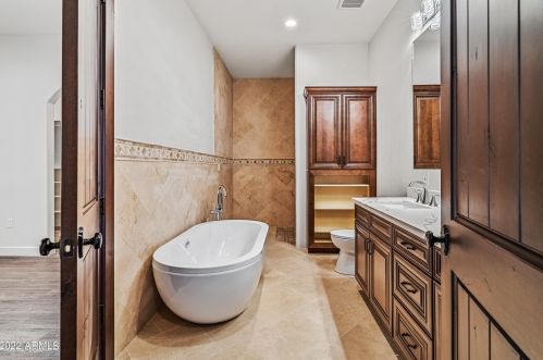 36648 27th Ave, Phoenix AZ 85086-8747 exterior