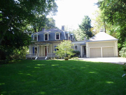 55 Aspen Ave, Newton, MA 02466-3002