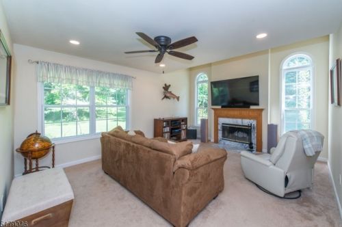 5 Cliffside Way, Andover NJ  07821-5042 exterior