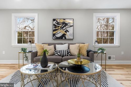 8916 Copenhaver Dr, Rockville MD  20854-3009 exterior