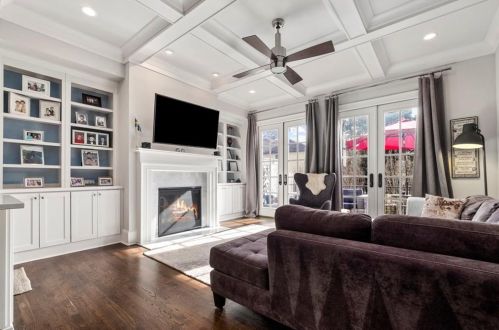 1035 Clb Ct, Atlanta GA 30319-7400 exterior