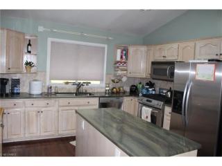 520 Edinborough Dr, Cleveland OH  44140-3012 exterior