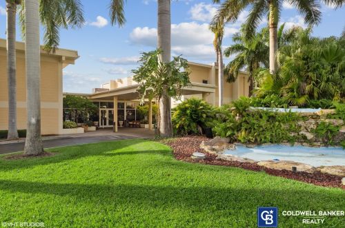 2515 1st Ct, Boynton Beach FL 33435-2027 exterior