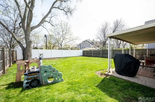 134 Brown Ave, Iselin NJ 08830-2502 exterior