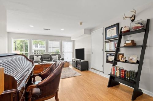 2122 Belvedere Dr, Atlanta GA  30318-1704 exterior