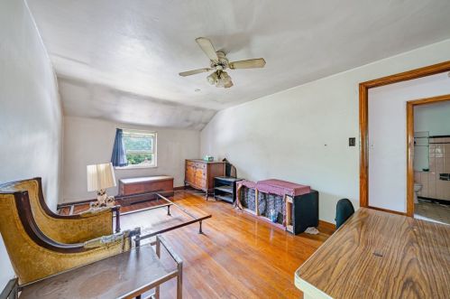 127 Richland Dr, Pittsburgh PA 15235-4413 exterior