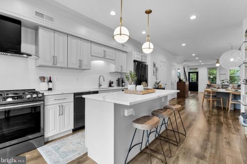 815 Longfellow St, Washington DC  20011-8205 exterior