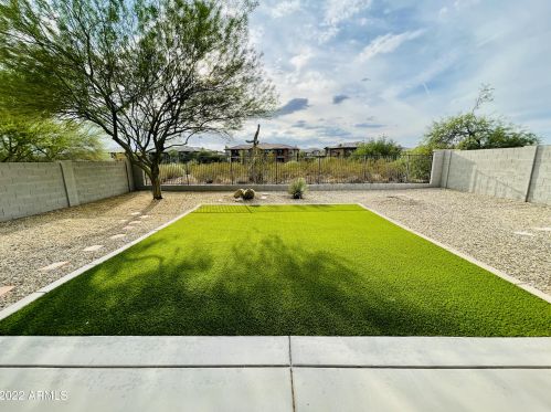 32016 23rd Ave, Phoenix AZ  85085-7050 exterior