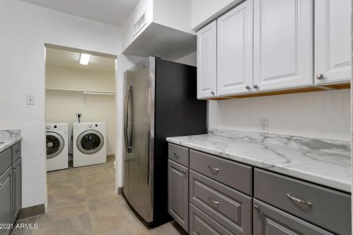 1610 38th Ave, Phoenix AZ  85009-2240 exterior