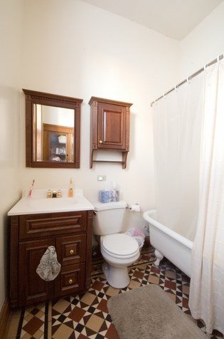 1433 Wells St, Chicago IL  60610-1352 exterior