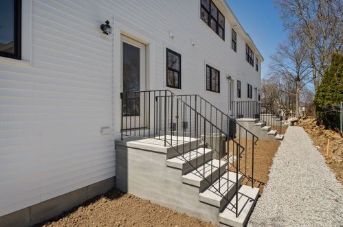 178 South St, Quincy MA  02169-8010 exterior