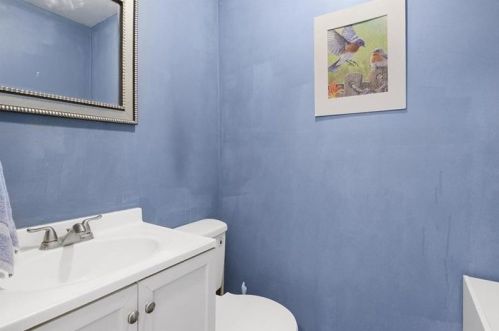 1512 Edgewood Ave, Moon Twp PA 15108-2101 exterior