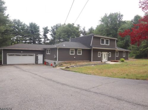 115 Scudders Rd, Sparta NJ  07871-3536 exterior