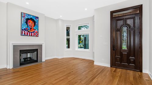 3358 Calumet Ave, Chicago IL 60616-1407 exterior