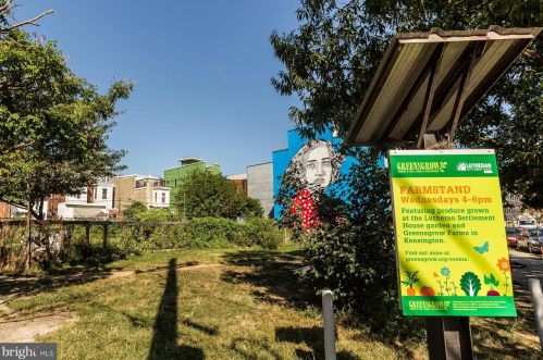 1416 Frankford Ave, Philadelphia PA  19125-4410 exterior