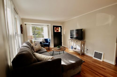 1908 118th St, Milwaukee WI  53226-2002 exterior