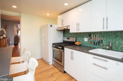 4324 Fleming St, Philadelphia PA 19128-4808 exterior