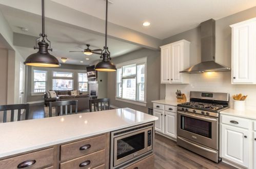 956 Dayton Ave, Saint Paul MN 55104-6544 exterior