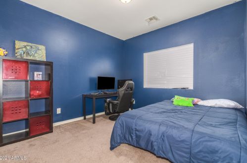 8216 4 Ave, Phoenix AZ 85041-5743 exterior