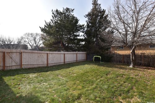 983 Cedar Ter Dr, Sandy UT 84094-0234 exterior