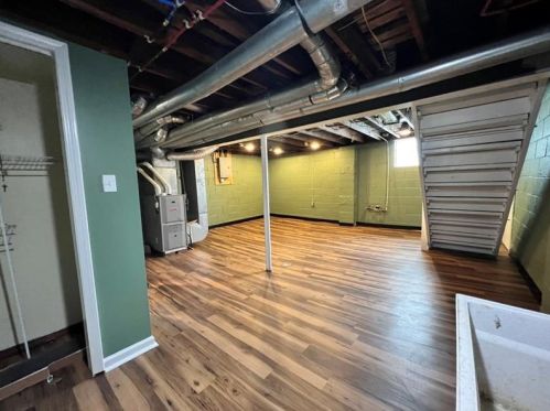 1414 Jefferson Hts Rd, Pittsburgh PA 15235-5220 exterior