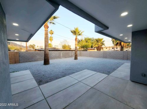 10637 16 Ave, Phoenix AZ 85021-7924 exterior