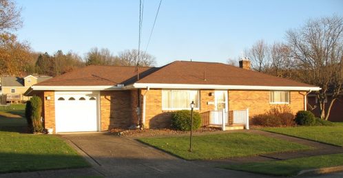 1105 Chestnut St, South Connellsville, PA 15425-4506