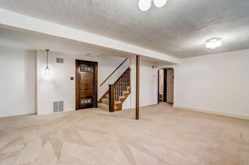 5347 Berkeley Blvd, Milwaukee WI 53217-5138 exterior