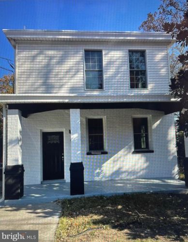 827 Philadelphia Ave, Silver Spring MD  20910-4935 exterior