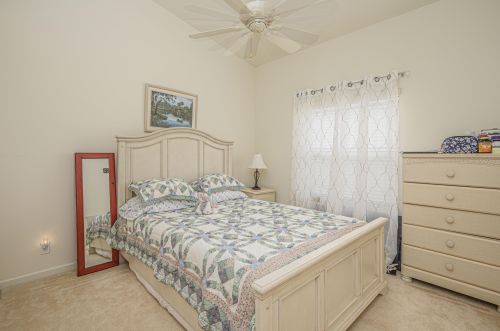 307 Breezy Pt Loop, Fort Pierce FL 34986-2668 exterior