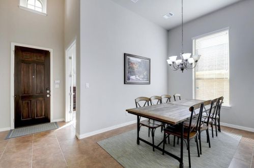 829 Catalina Ln, Austin TX 78737-4715 exterior