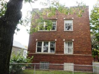 425 78th St, Chicago, IL 60619-2954