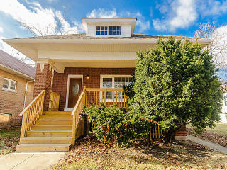 7530 Crandon Ave, Chicago IL  60649-3310 exterior