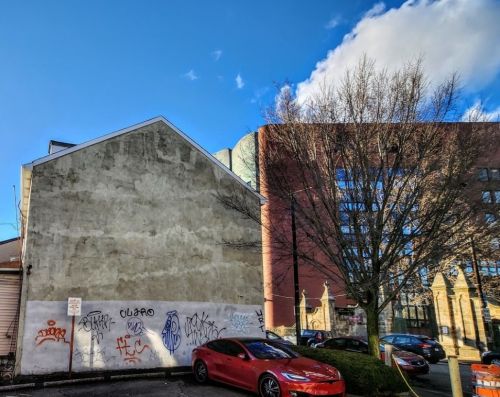 4512 Penn Ave, Pittsburgh, PA 15224-1314