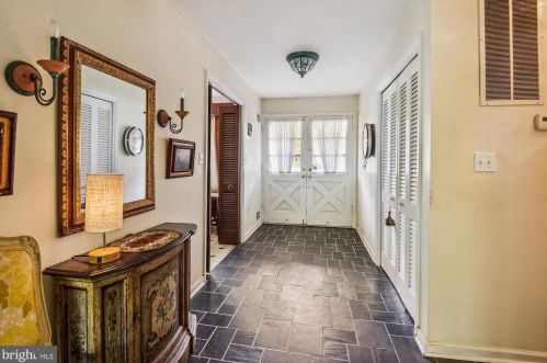 13816 Gate Ln, Silver Spring, MD 20906-2226