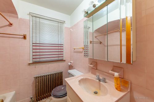 8030 Elizabeth St, Chicago IL 60643-4432 exterior