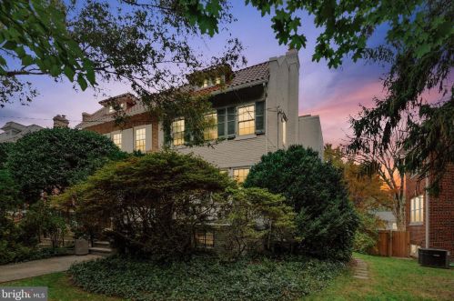 3727 Veazey St, Washington, DC 20016-2248