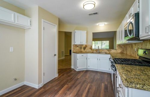 2611 Friarwood Trl, Humble TX 77339-1014 exterior