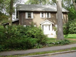 31 Wilde Rd, Newton, MA 02468-1324