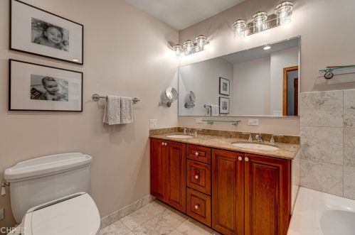 2143 Thomas St, Chicago IL 60651-3248 exterior