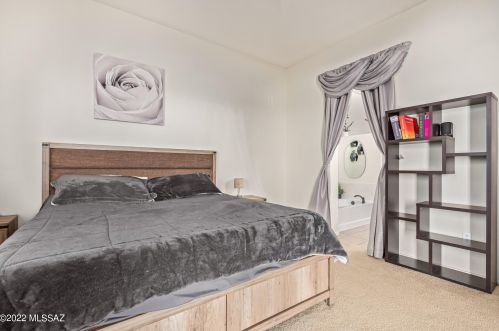 8770 Perry Park Cir, Tucson AZ  85730-1302 exterior