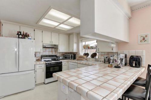 539 J St, Davis CA 95616-2326 exterior