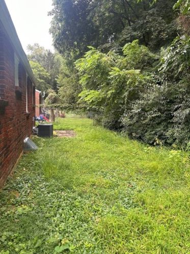 326 Dorothy Dr, Pittsburgh PA 15235-1830 exterior