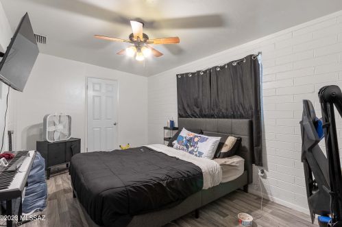 4602 Seneca St, Tucson AZ  85712-3272 exterior