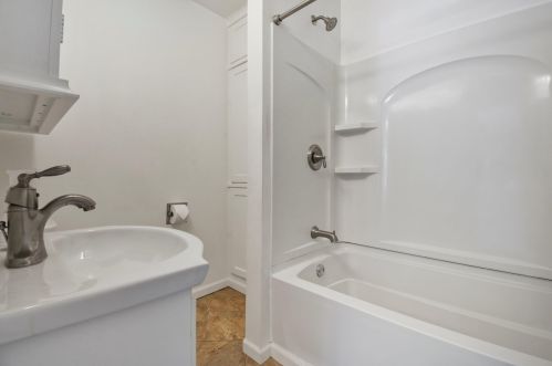 7314 Stevenson St, Milwaukee WI 53213-3649 exterior