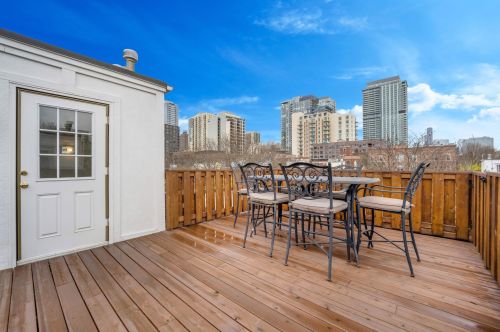 253 Goethe St, Chicago IL 60610-1803 exterior