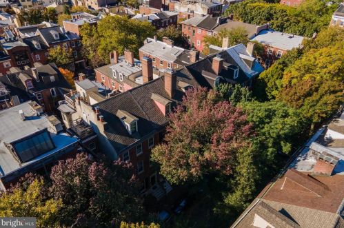 1016 Clinton St, Philadelphia PA 19107-6017 exterior