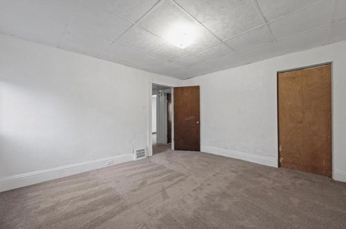 106 Carrick Ave, Pittsburgh PA  15210-4324 exterior